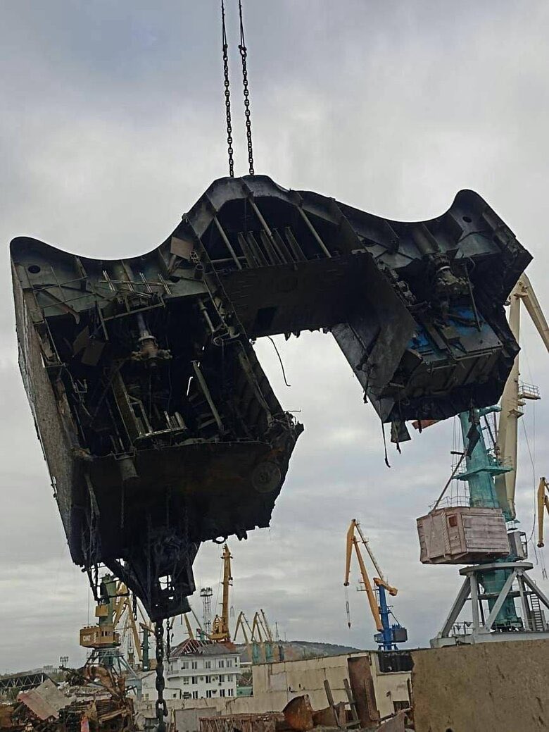 Russians haul wrecked heavy cruiser Novorossiysk from Black Sea floor