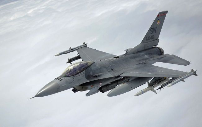 Нідерланди дозволили Україні бити F-16 по Росії