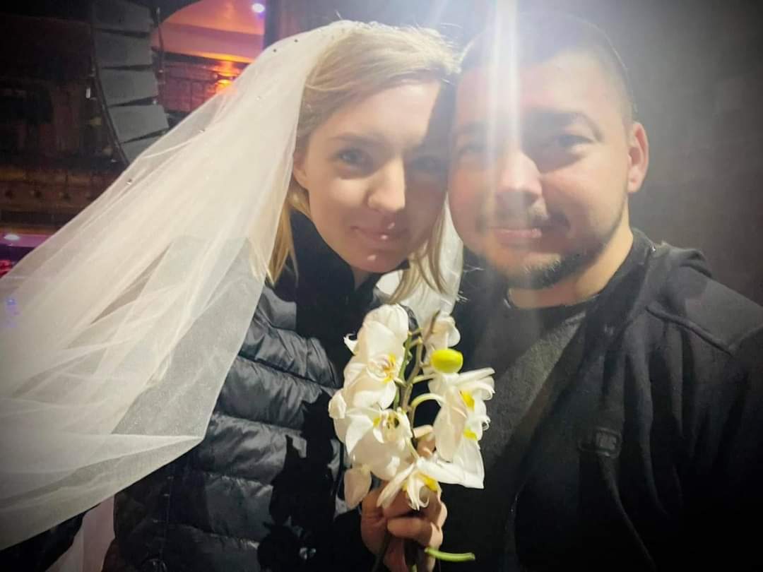 Wedding during war: Suspilne producer marries Kyiv police chief