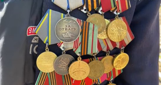 97-year-old veteran: his home ruined by Russians—if able, he would defend