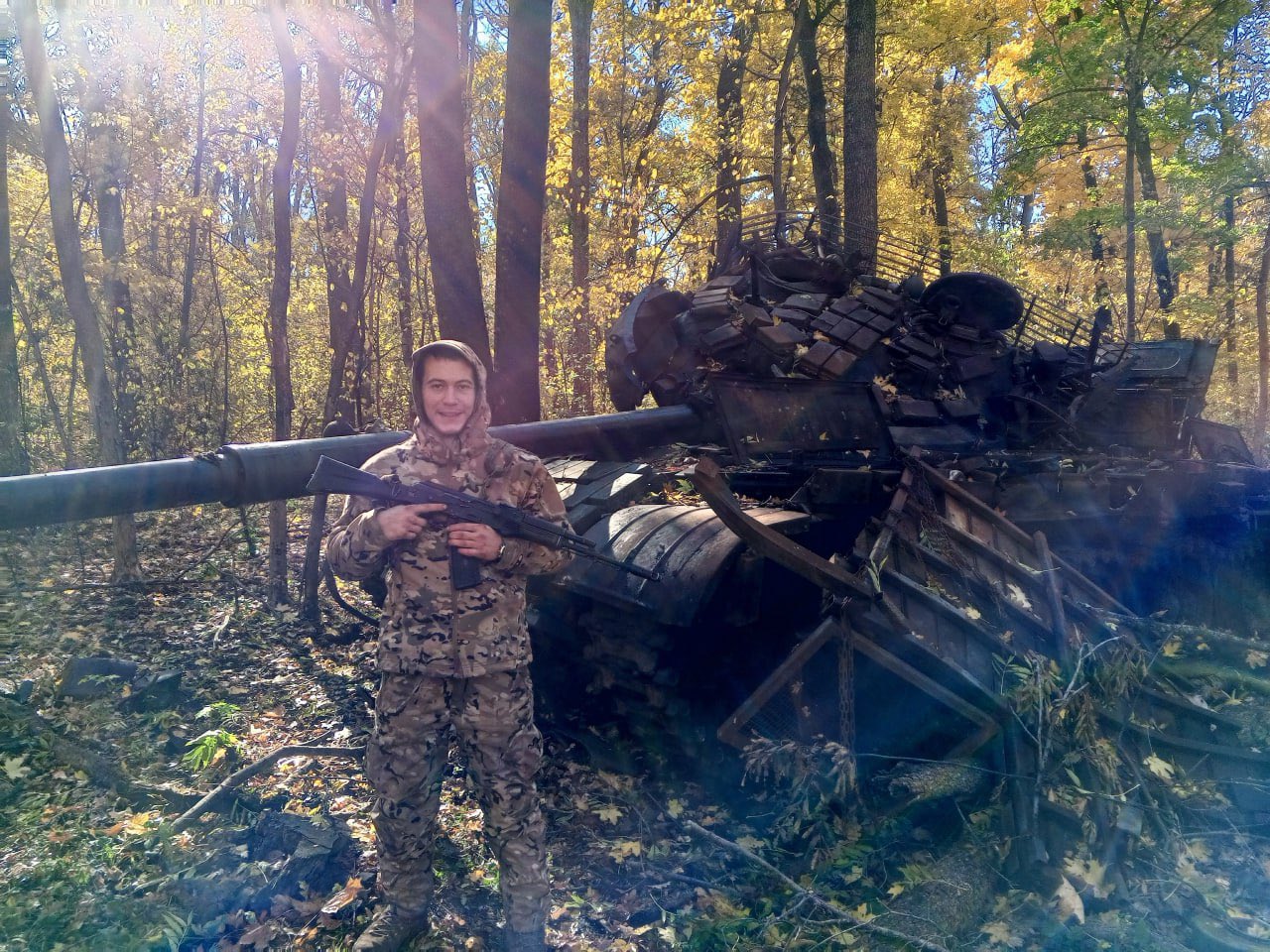 Two Russian T-62M tanks destroyed