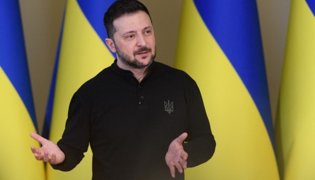 Ukraine selects law firm for US mineral deal