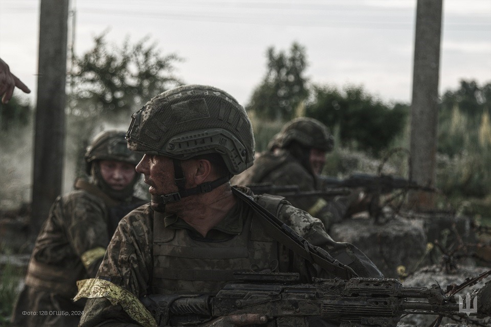 Salute to brave hearts fighting for freedom and future by 128th Mountain Assault Brigade