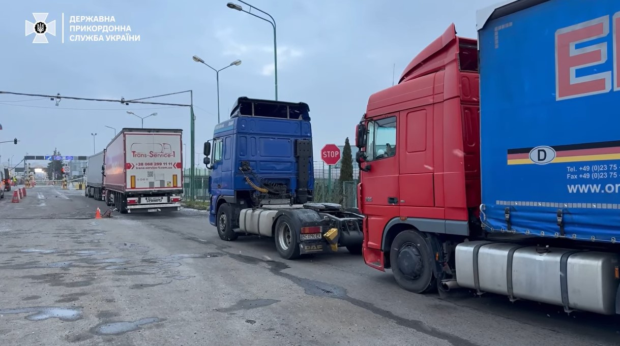 Blockade at the border with Poland: carriers massively withdraw from the queue
