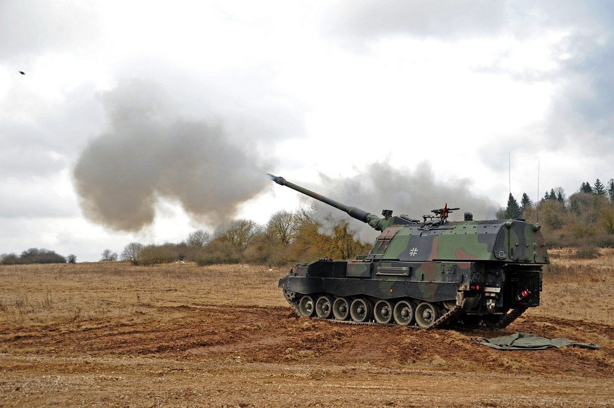 Germany, Netherlands to give Ukraine 12 PzH 2000 howitzers