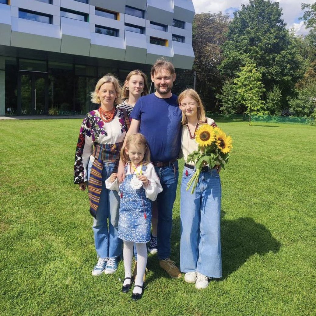 Ukrainian family from Lviv: mother and three daughters killed by Russian missiles.