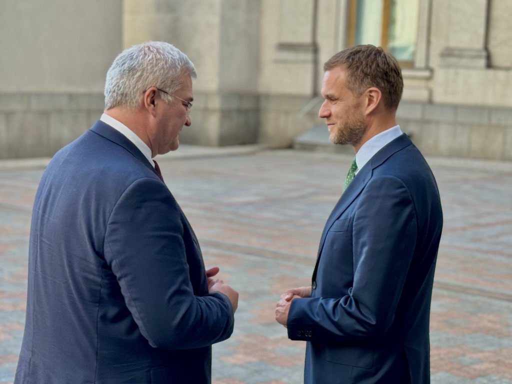 Kyiv meeting for Ukraine’s victory