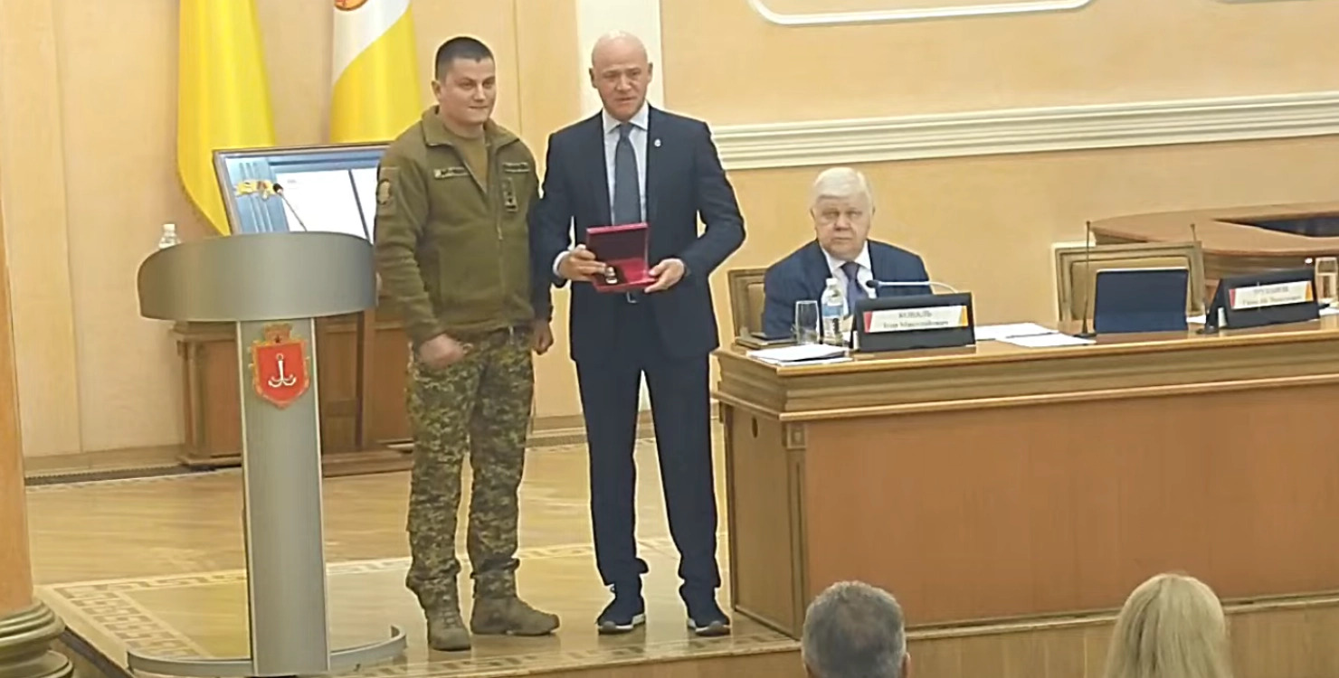 Odesa Mayor Trukhanov Receives Medal