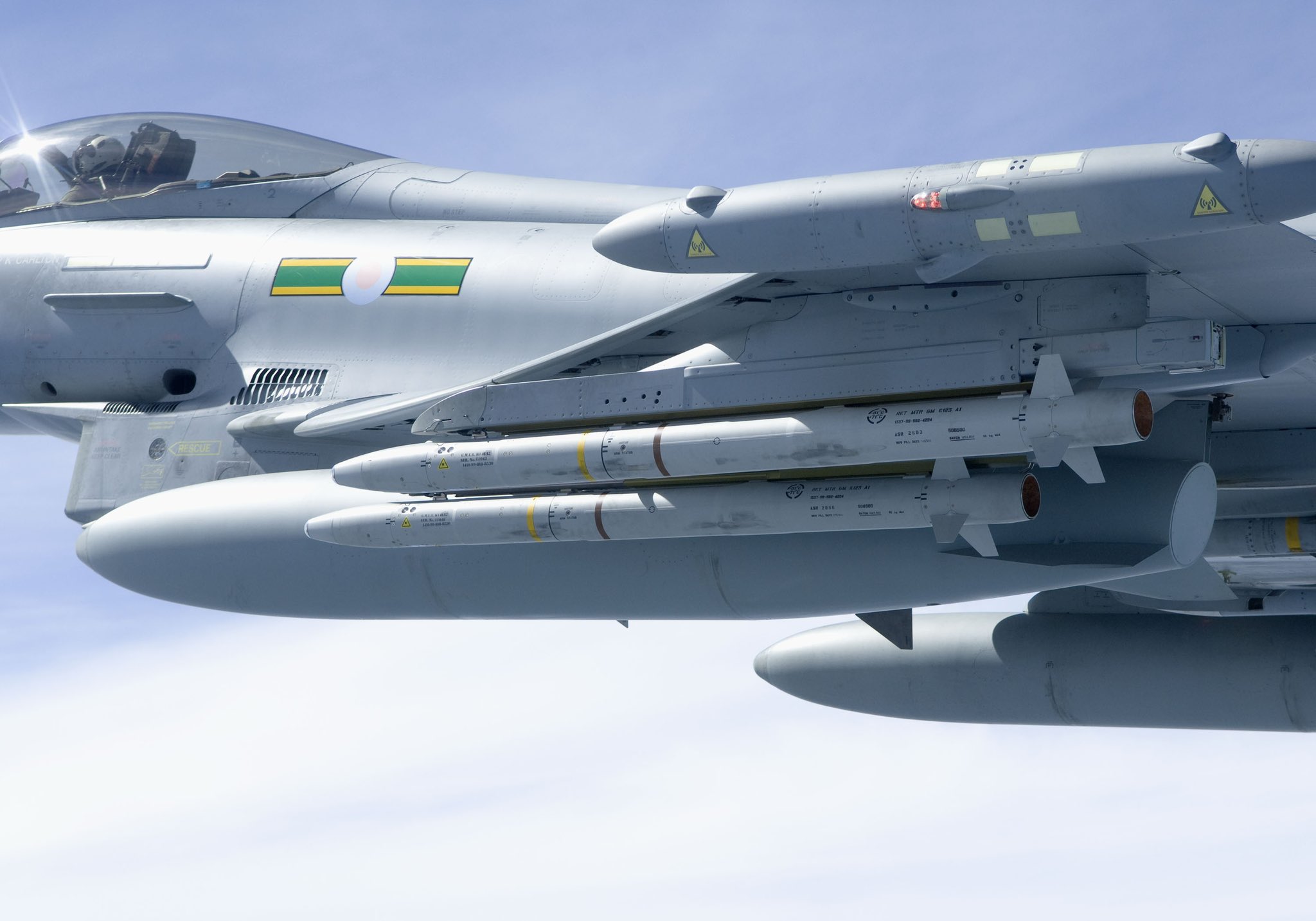 UK to supply Ukraine with 350 ASRAAM missiles