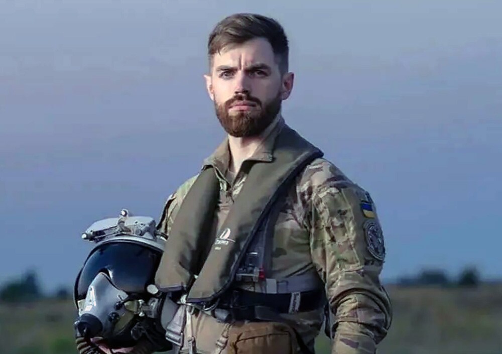 DBR reports searches in Jus pilot’s flat