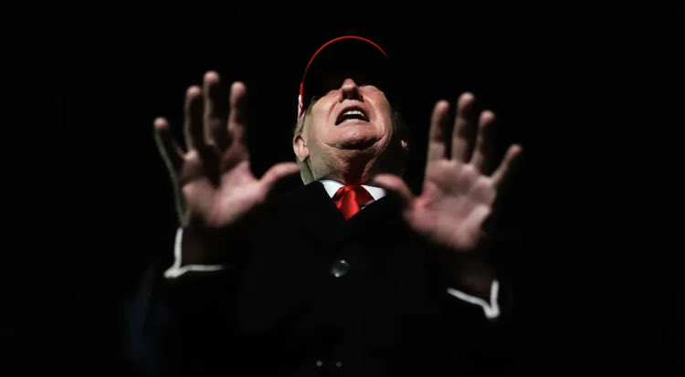 Trump Accused of Destroying Global Confidence in US Dollar