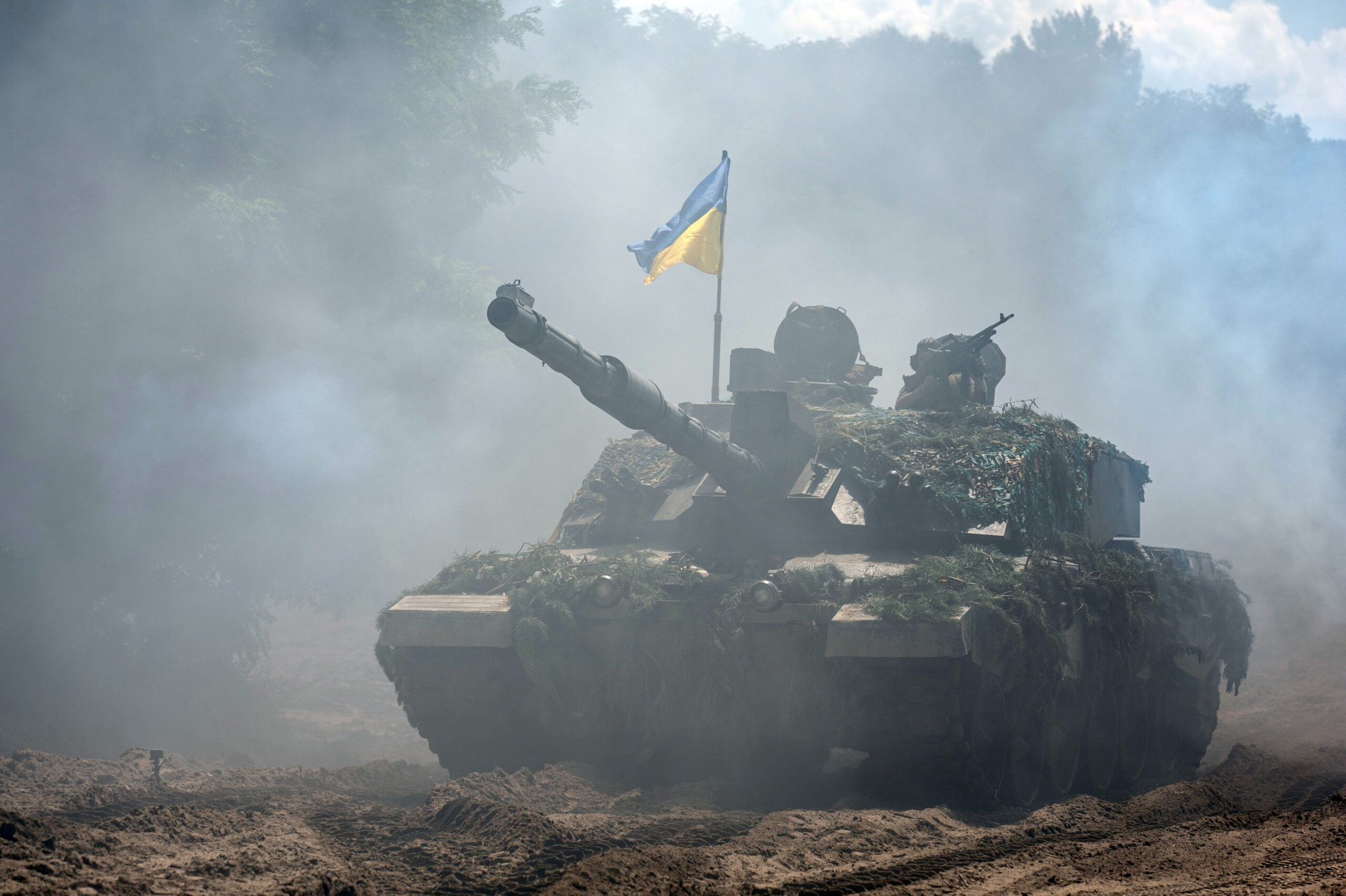 UK has 140 Challenger 2 tanks waiting for a decision