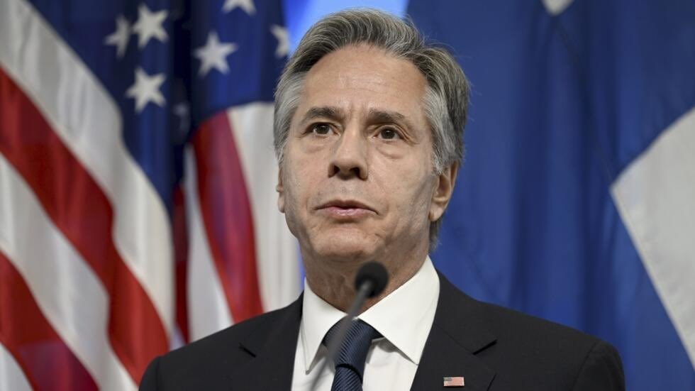 US considers easing ban on Ukraine striking Russia
