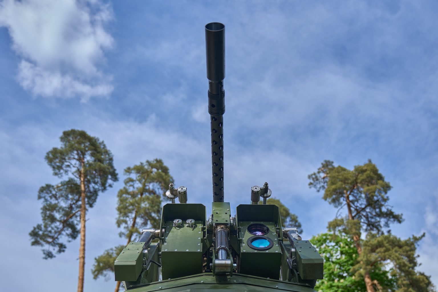 Ukraine creates Sky Sentinel: autonomous anti-drone turret