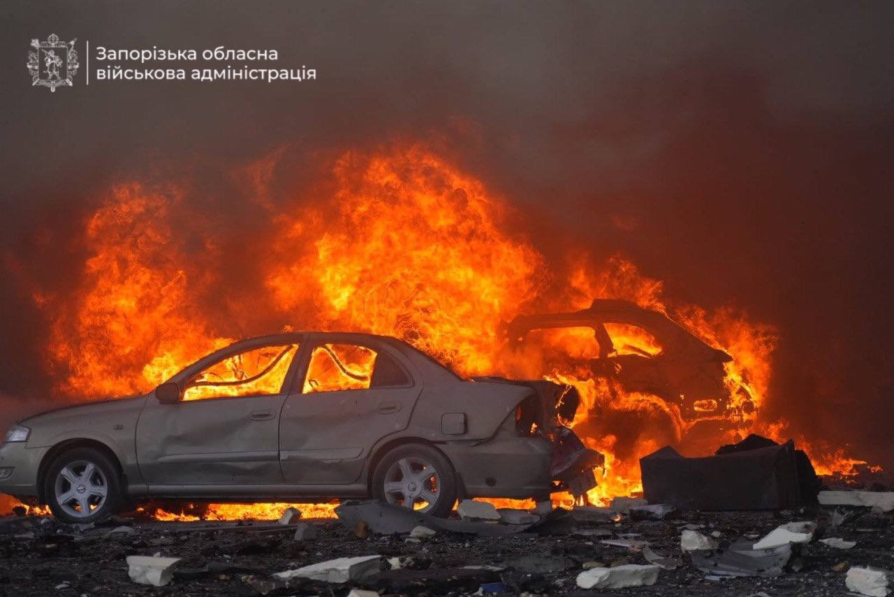 Russian strike on Zaporizhzhia: 18 injured, 4 critical