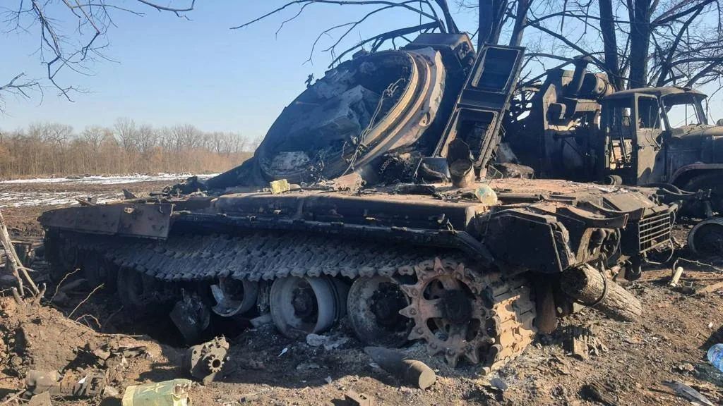 Ukrainian defenders destroyed 8 tanks, 11 IFVs, and up to a platoon of infantry on the Eastern front