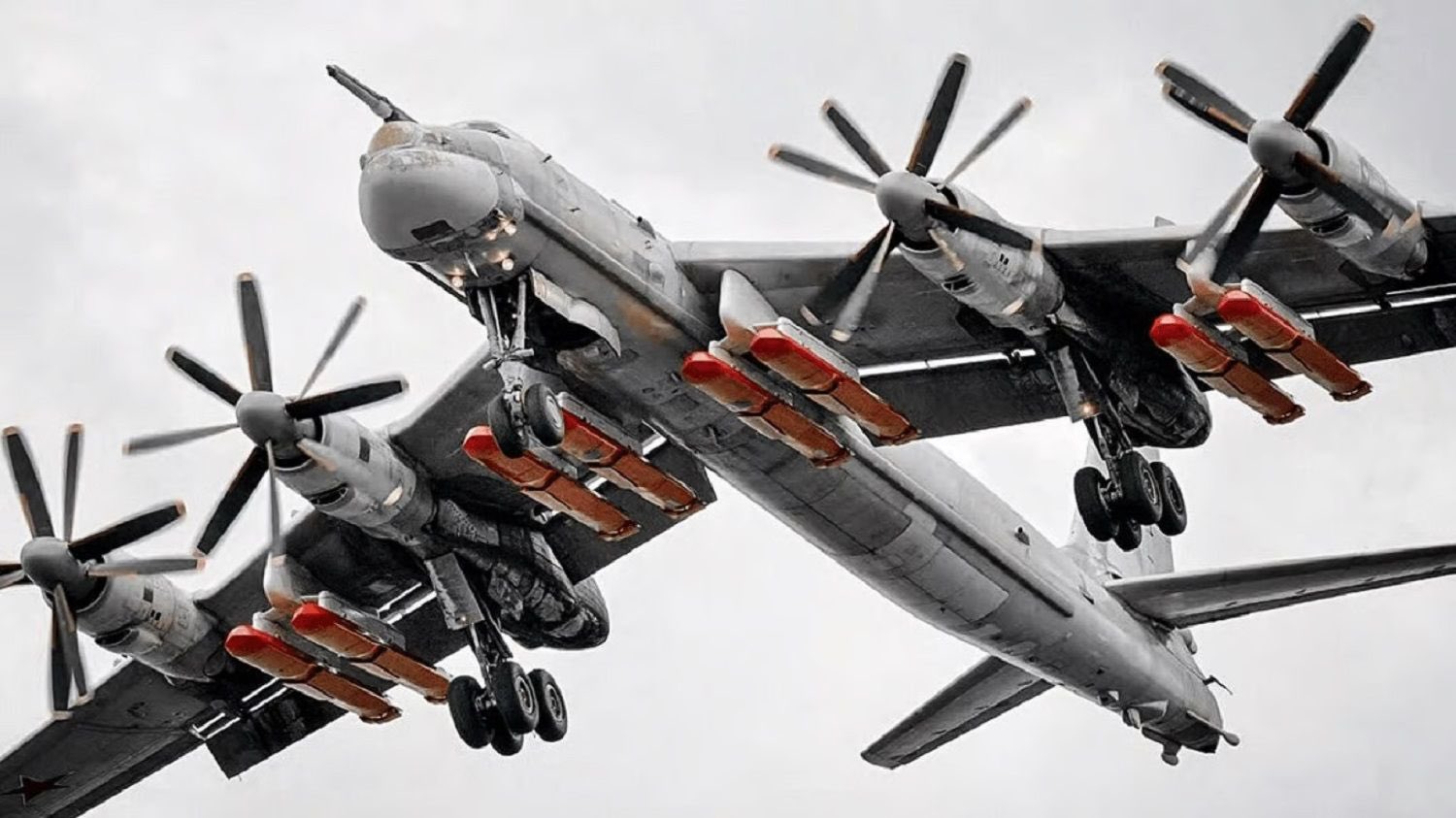 Alert: Russian Tu-95MS bombers take off, risk of night attack on Ukraine