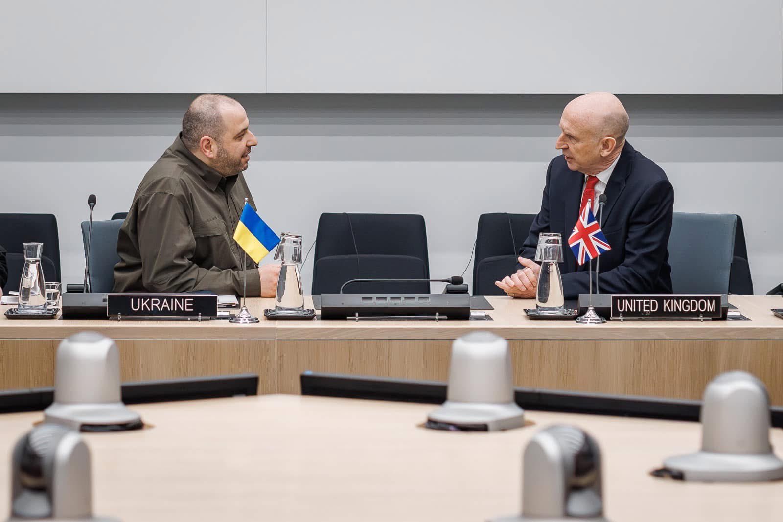 Ukrainian and UK Defence Ministers Meet