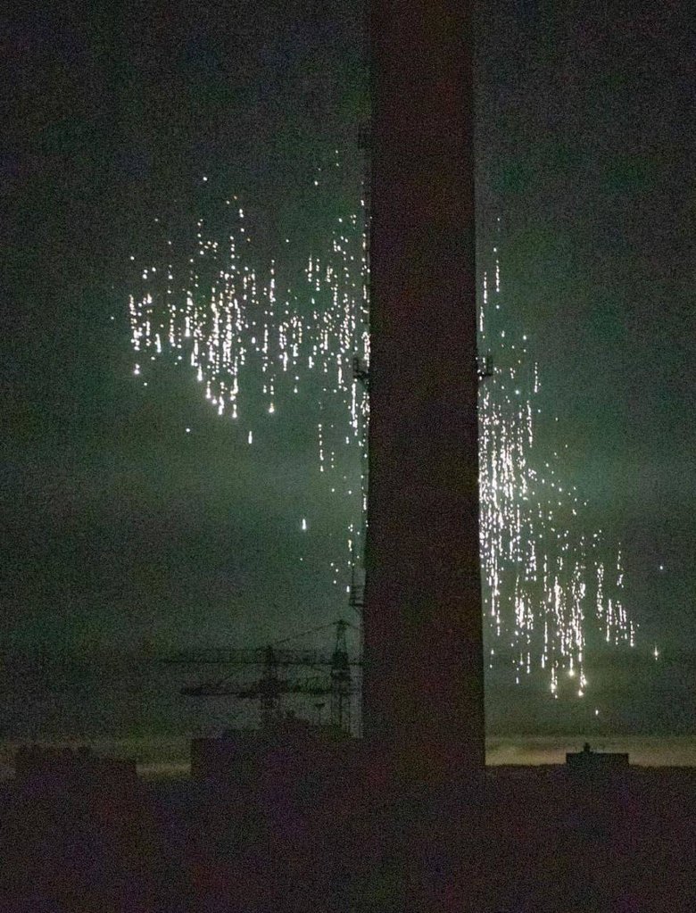 Phosphorus bombs hit Kyiv outskirts at night