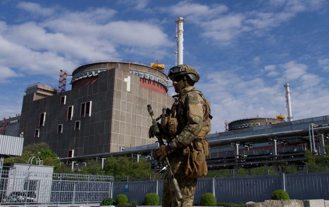 Direct hits on Zaporizhzhia reactor containment