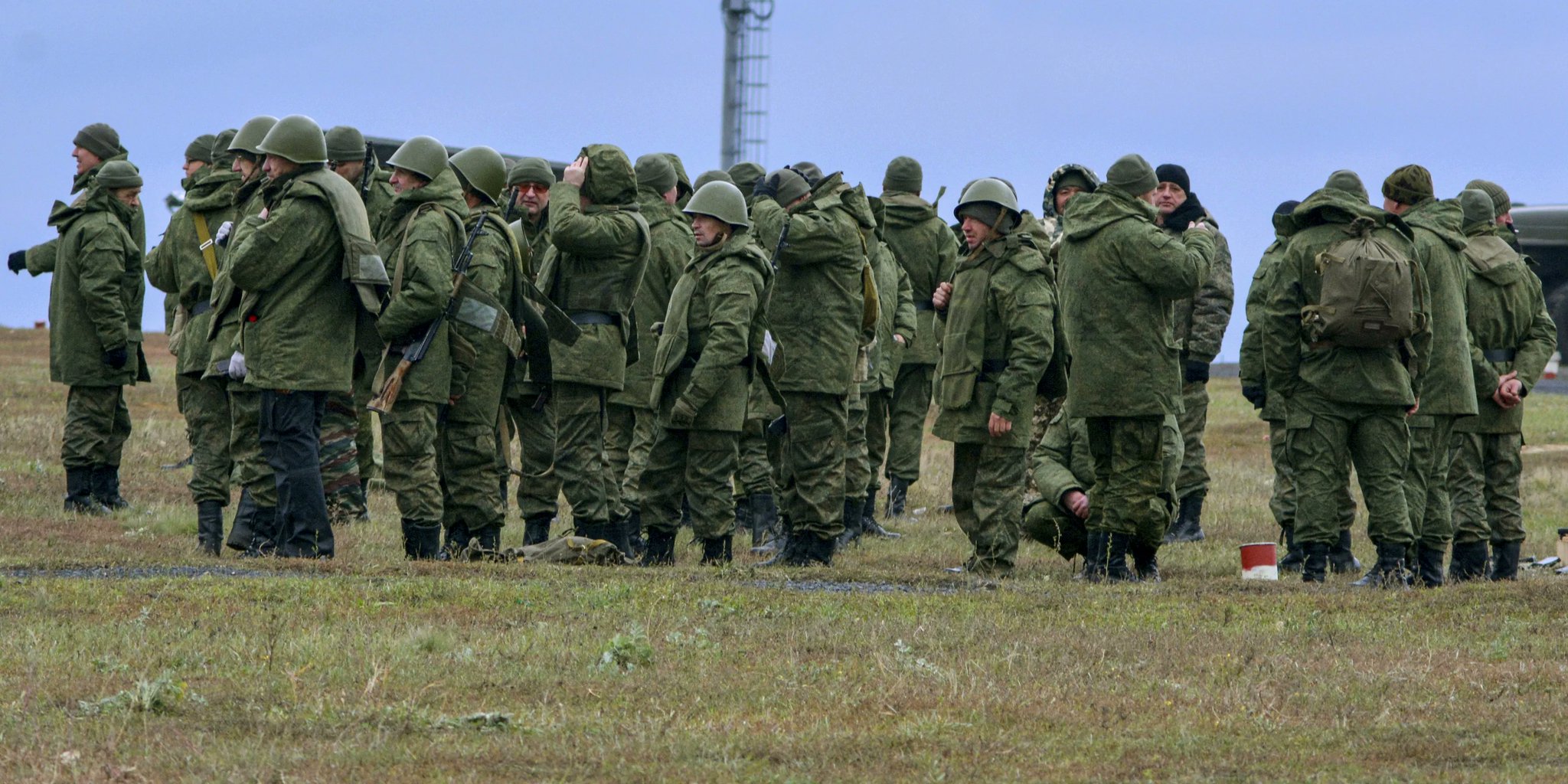 Russian contract soldiers threatened with execution