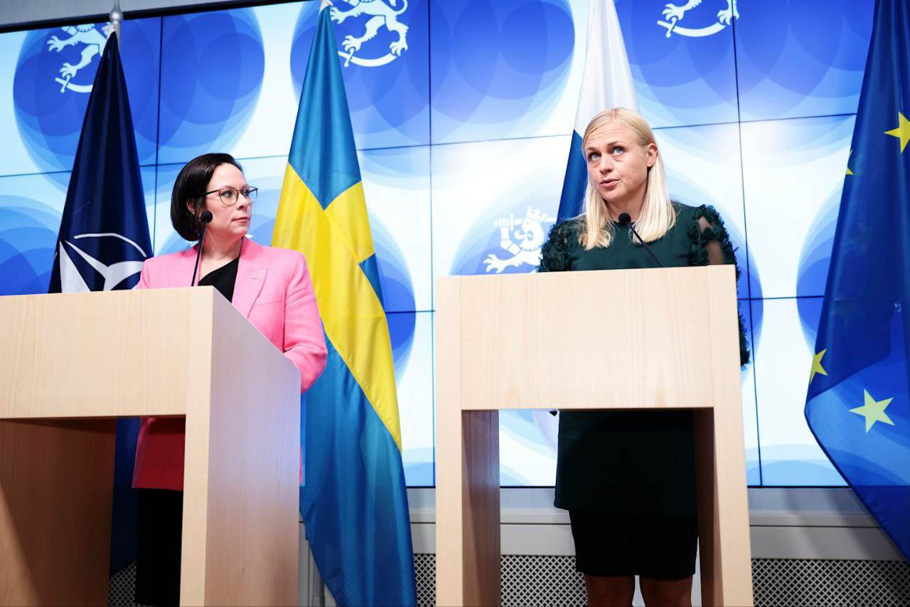 Sweden and Finland confirm Ukraine can use their weapons on Russian soil.