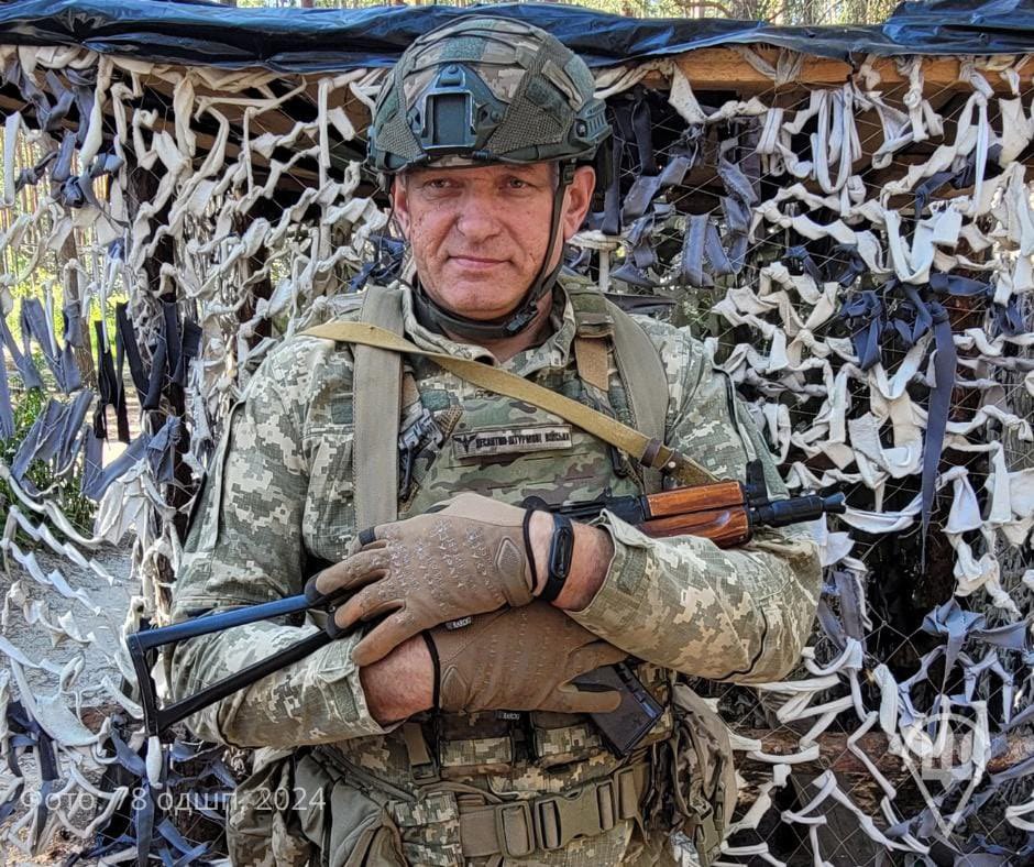 Petro: The Paratrooper’s Oath Goes Beyond Words