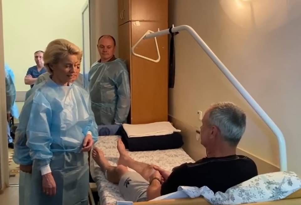 President of European Commission visited wounded Ukrainian defenders in Kyiv