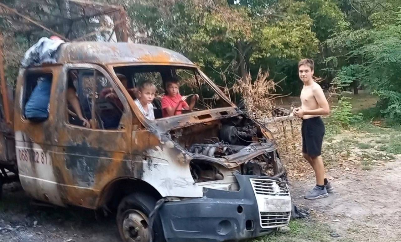 Childhood in Kherson under Russian shelling