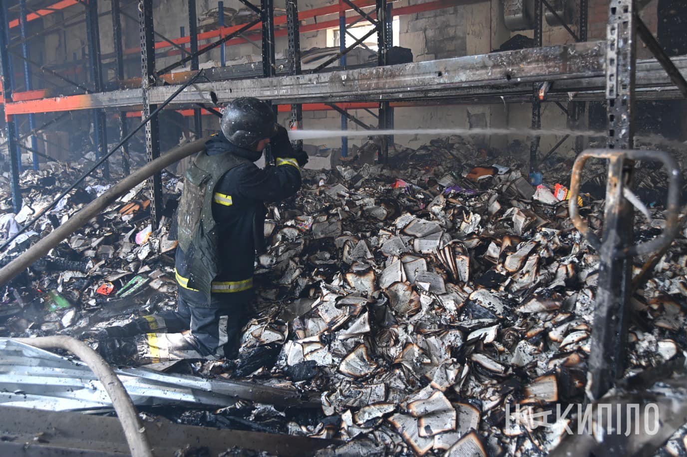 Russian strike destroys Factor Druk printing plant