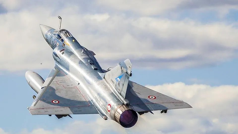 Zelensky, Macron discuss Mirage 2000 and interceptor drones