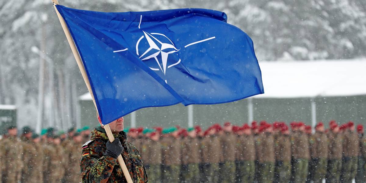 Stoltenberg: Putin’s Success in Ukraine Threatens Neighboring Countries