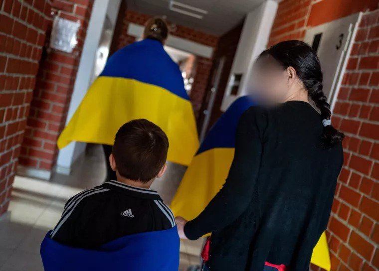 Three families with children return from occupied areas