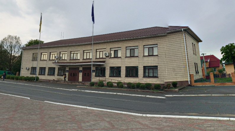 Russians deliver humanitarian aid to Ivankiv
