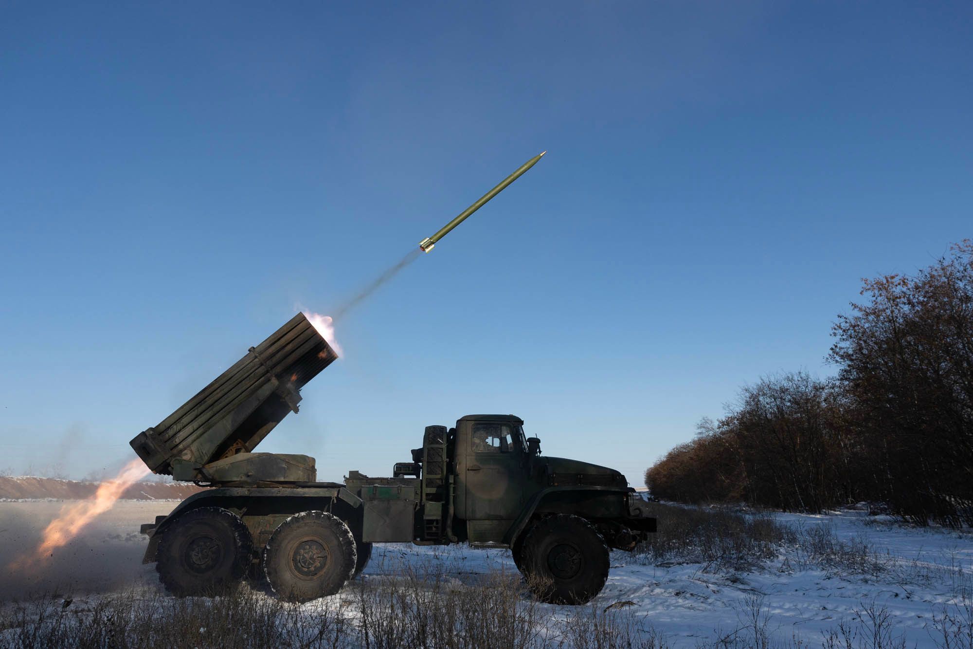 Ukrainian BM-21 Grad strikes Russian positions