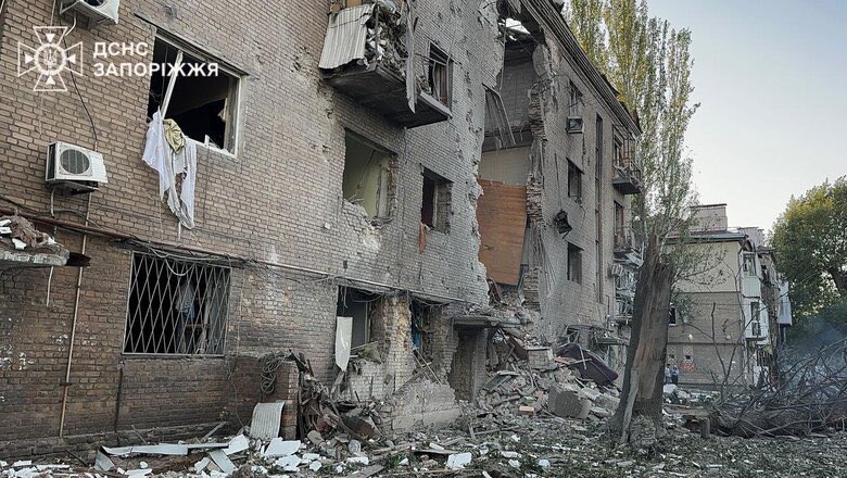 Consequences of Russian airstrike on Zaporizhzhia: rescuers search for woman under rubble