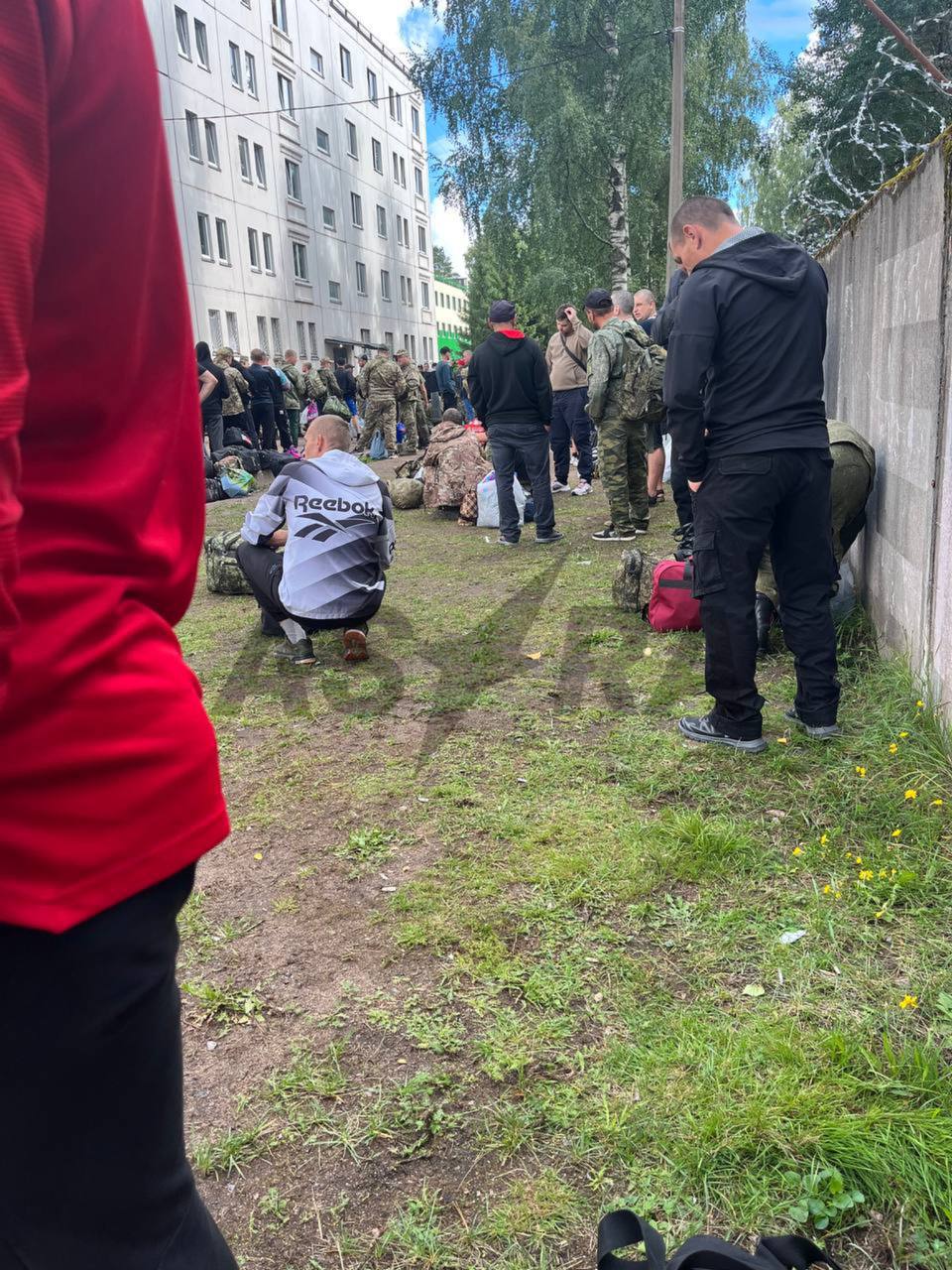 Russians refusing to fight flown to Kursk to repel Ukraine incursion