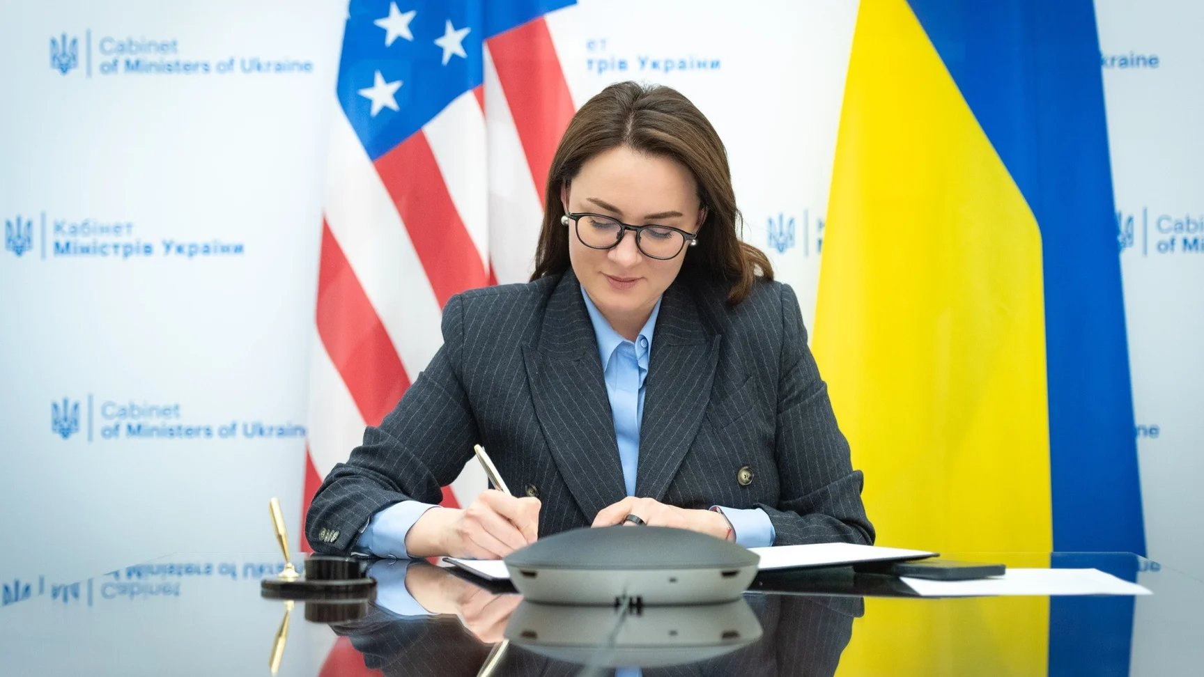 Ukraine, US sign subsoil agreement memorandum