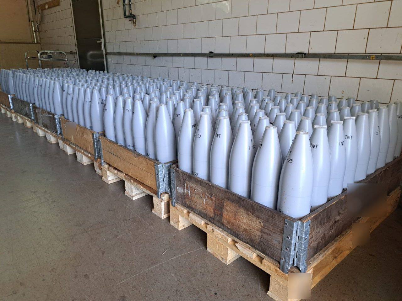 Greece to send thousands of artillery shells to Ukraine via Czech Republic