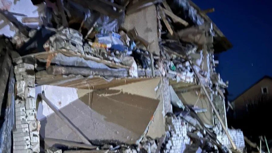 Russian ballistic missile strike on Chernihiv kills one