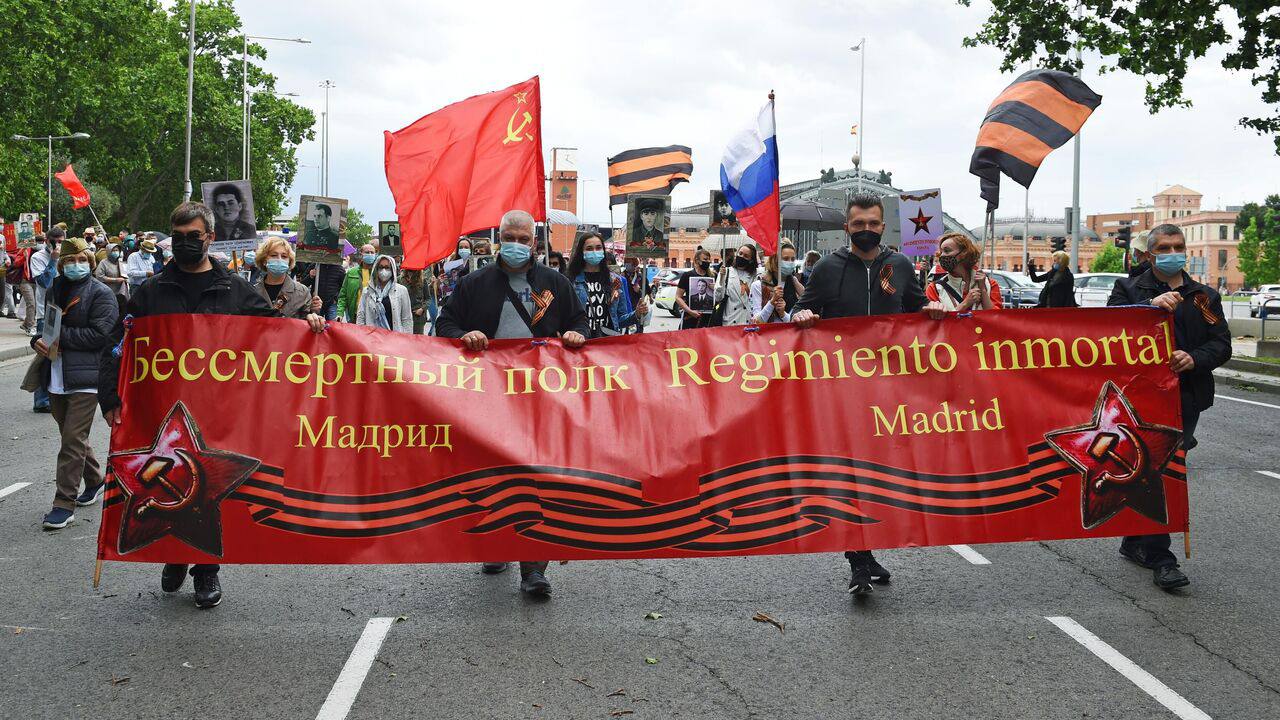 EU must stop Russian propaganda and marches