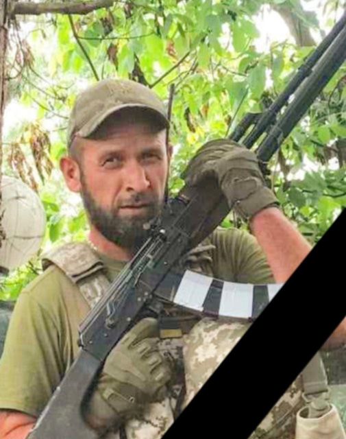 Tribute to Ukrainian and Colombian fighters who died for Ukraine