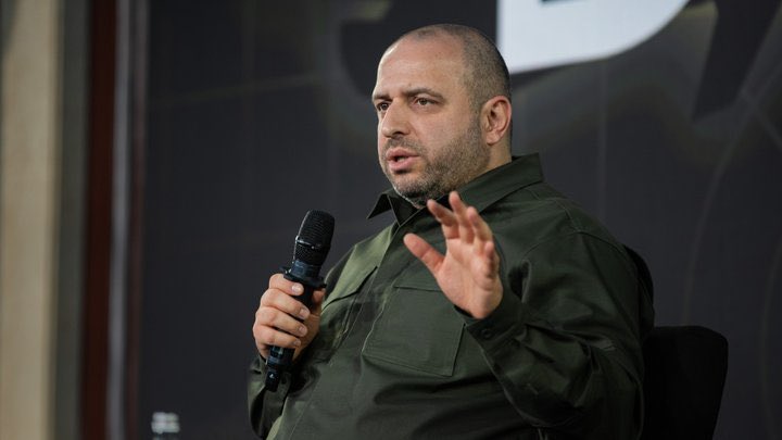Ukrainian leader seeks alternative intelligence sources