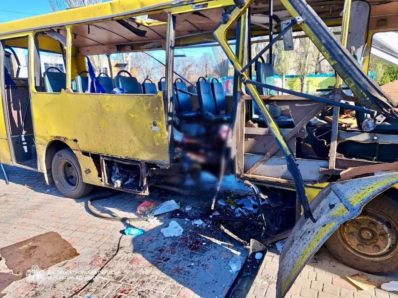 Russian Attack on Nikopol Bus Kills Three, Wounds Twelve