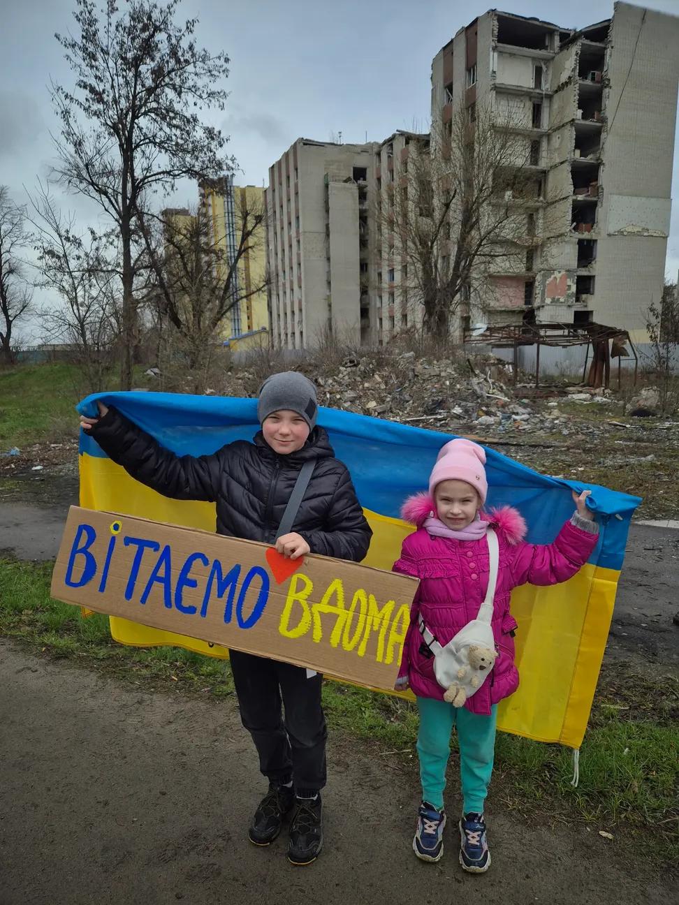 Children Welcome Home Ukrainian Defenders Released from Russian Captivity
