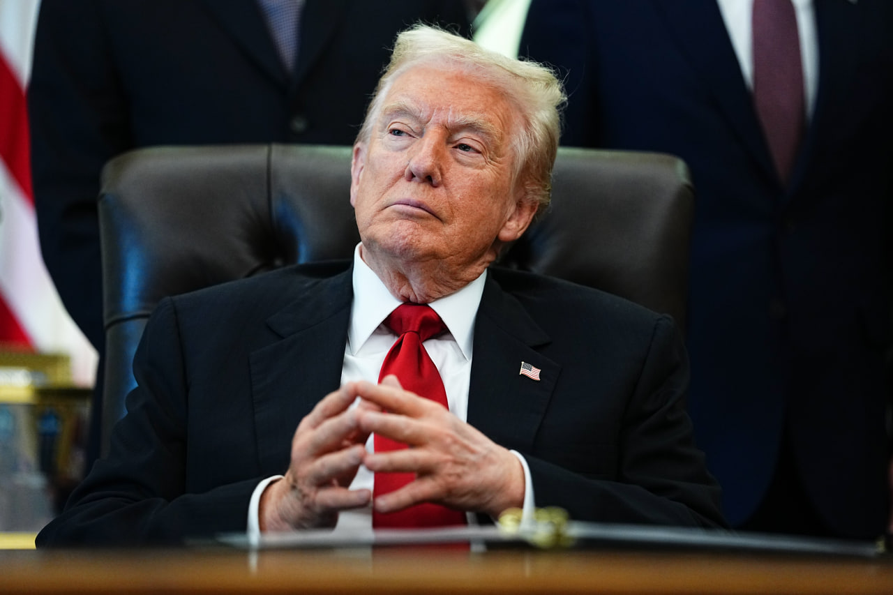 Trump Confirms Putin Conversation Offering Small Truce with Ukraine