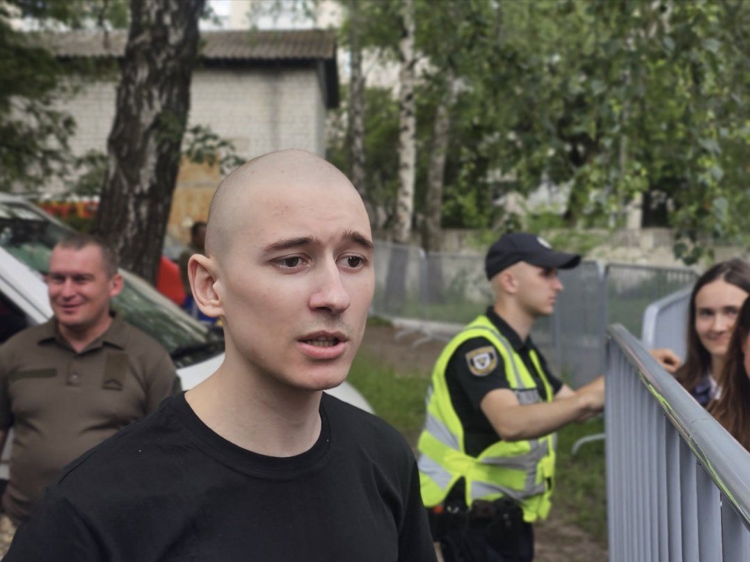 Hurt and missing: Valentín, freed, does not see his family