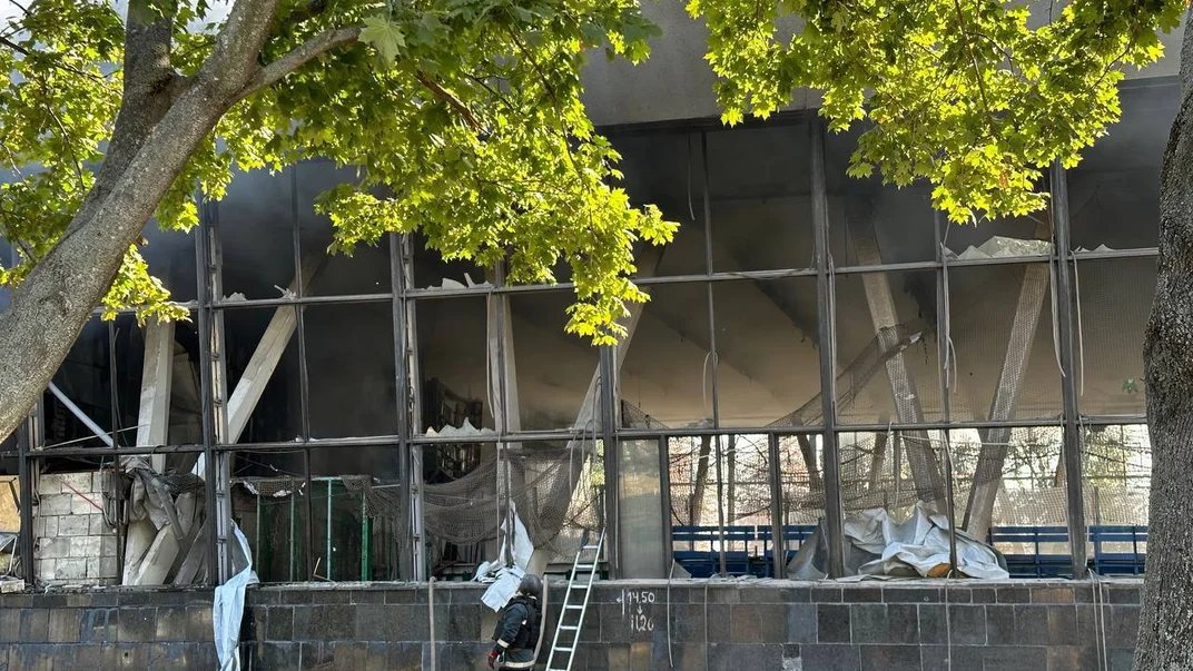 Russian strikes on Kharkiv wound 41, including 5 children