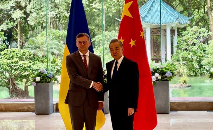 Ukrainian FM discusses peace prospects