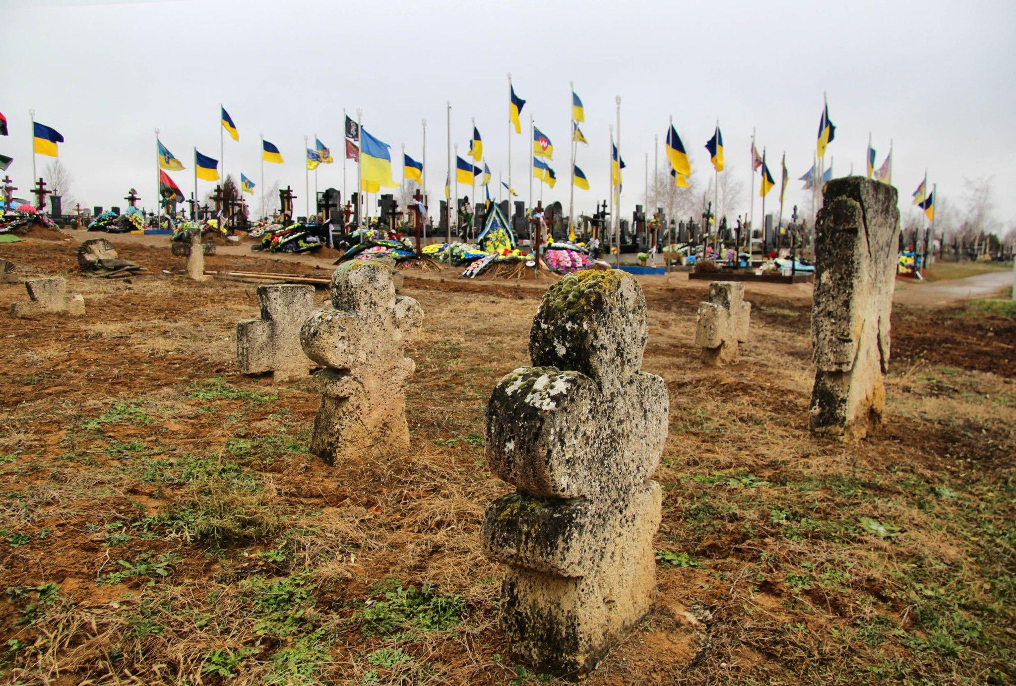 Two Ukrainian Defenders’ Cemeteries Near Pivdenne